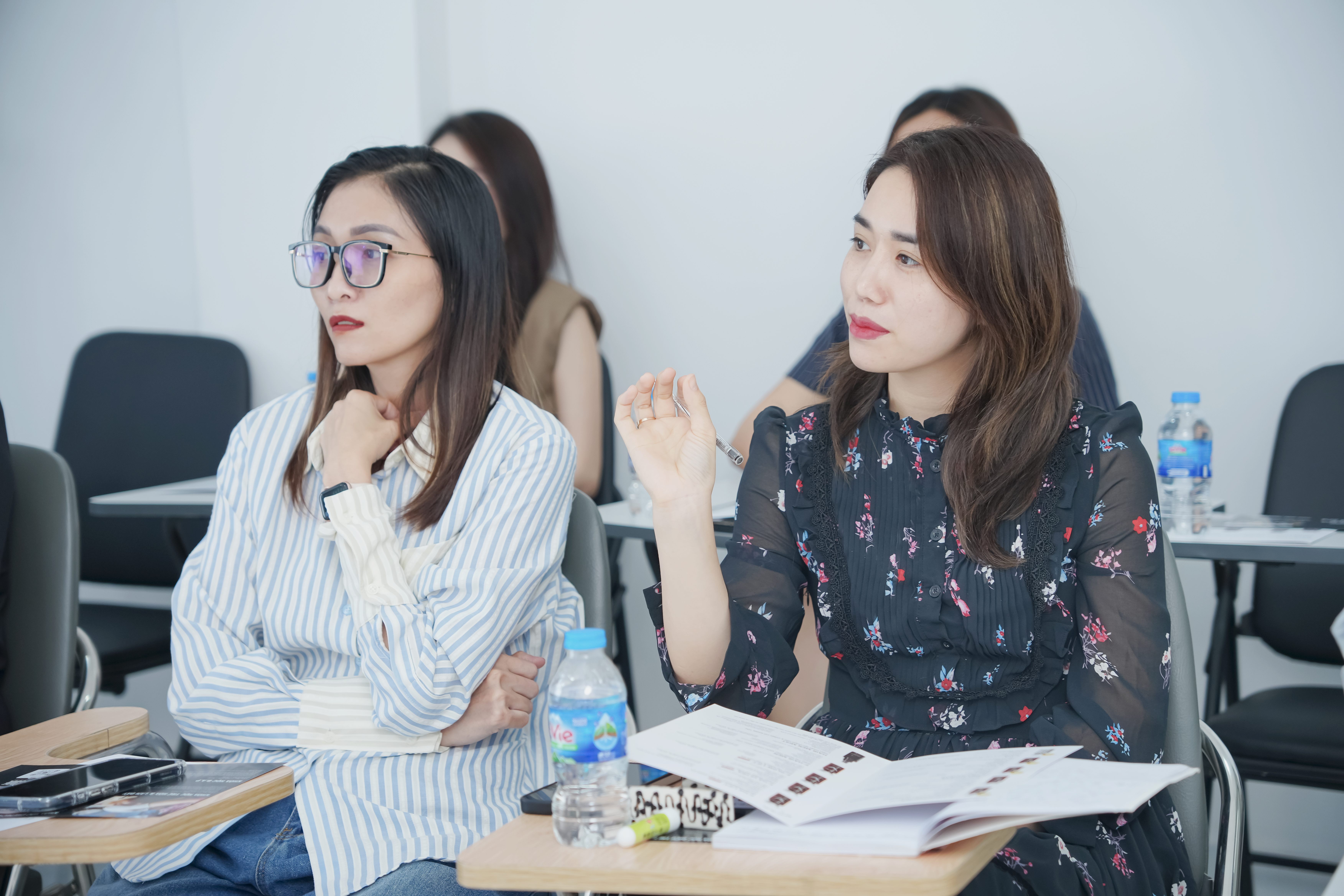 Điều trị mụn chuẩn y khoa offline