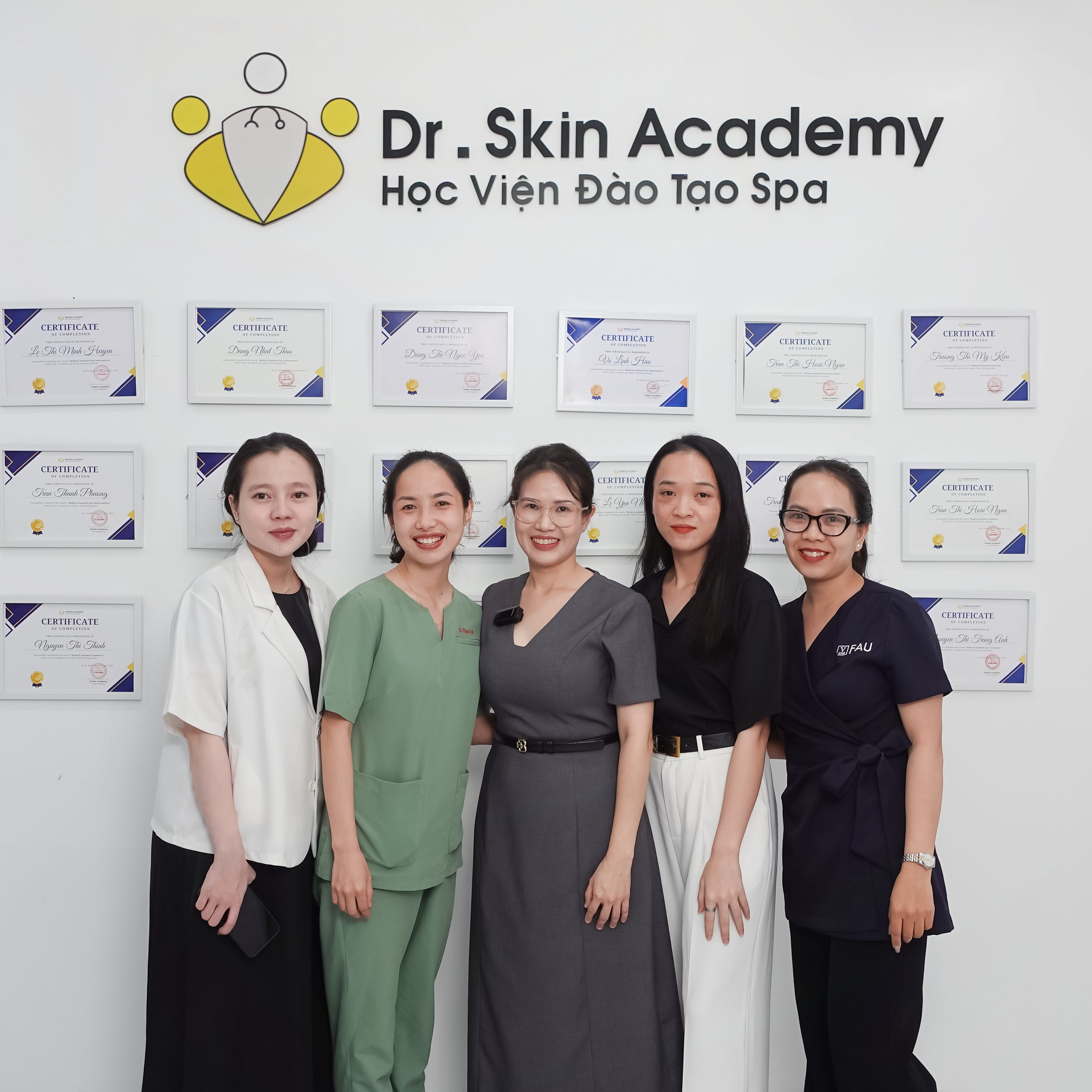 Dược mỹ phẩm chuẩn y khoa online
