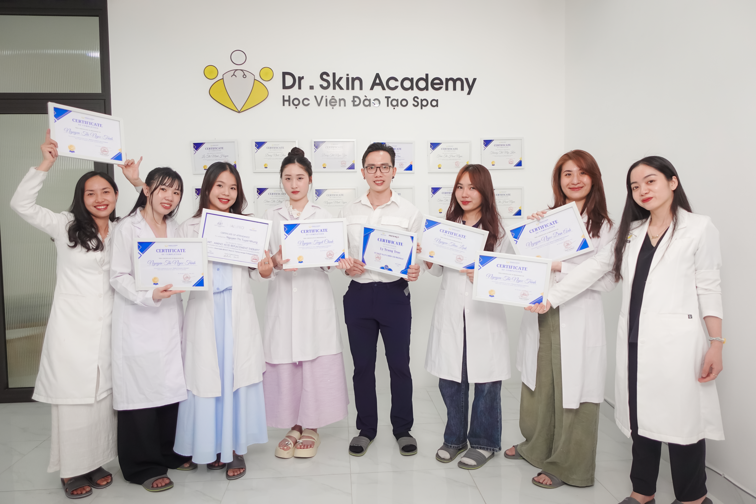Tập thể 25.07 (2)