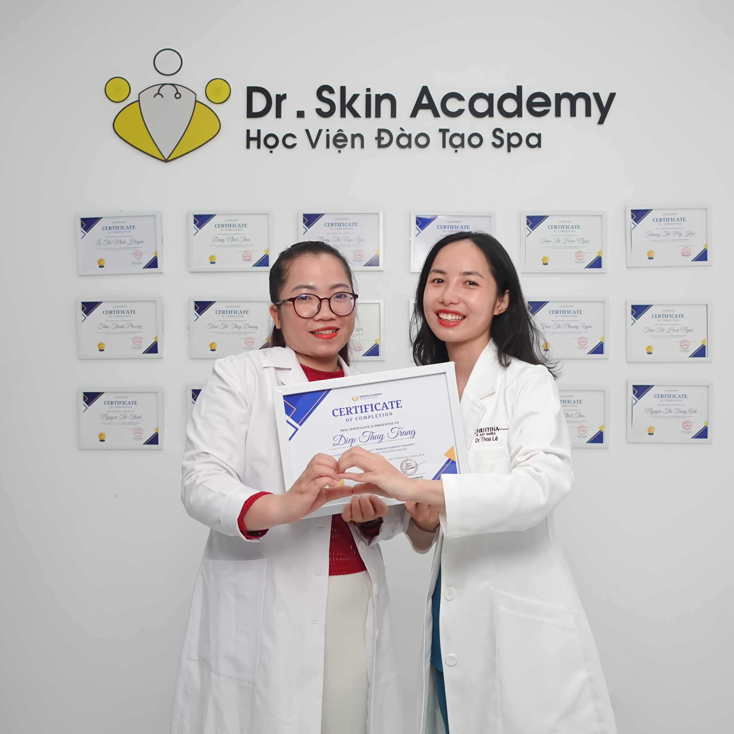 Thùy trang 3