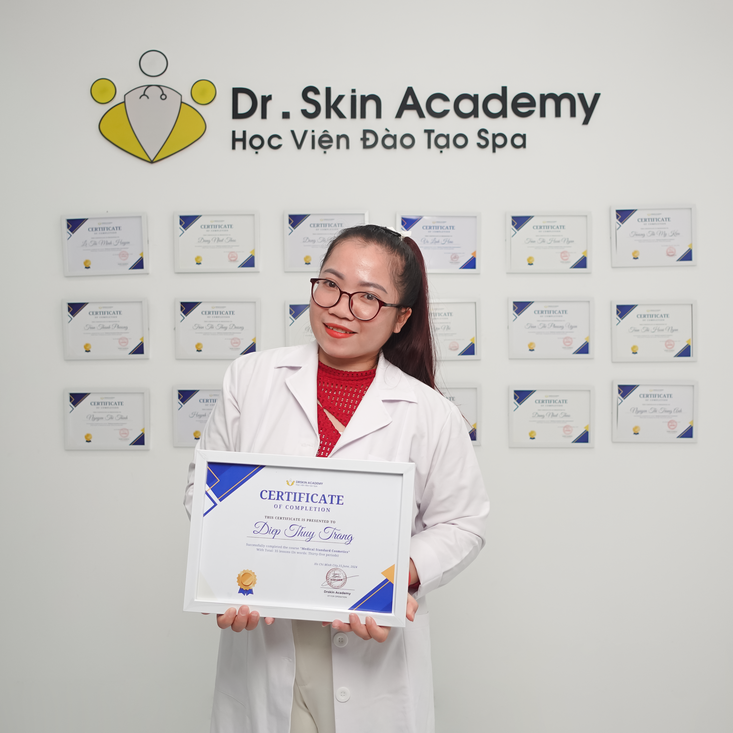 Thùy trang 4